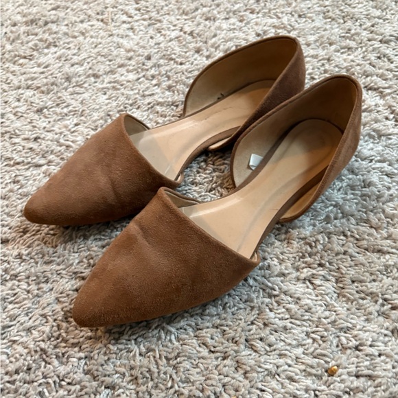 Point Slip-On Sandals - Picture 3 of 4